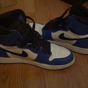 Jordan 1 retro high game royal